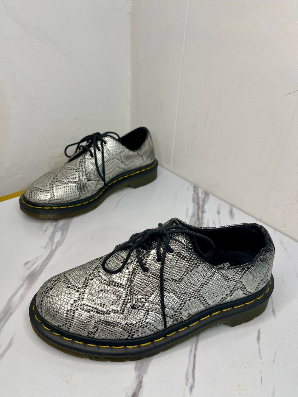 Dr Martens Silver And Black Snake Skin Oxford Vegan SIZE 6 WMNS MADE IN ENGLAND